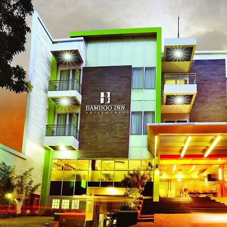Bamboo Inn Hotel & Cafe Jakarta Luaran gambar