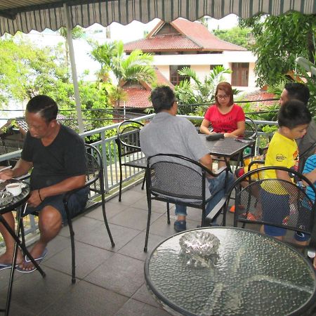 Bamboo Inn Hotel & Cafe Jakarta Luaran gambar