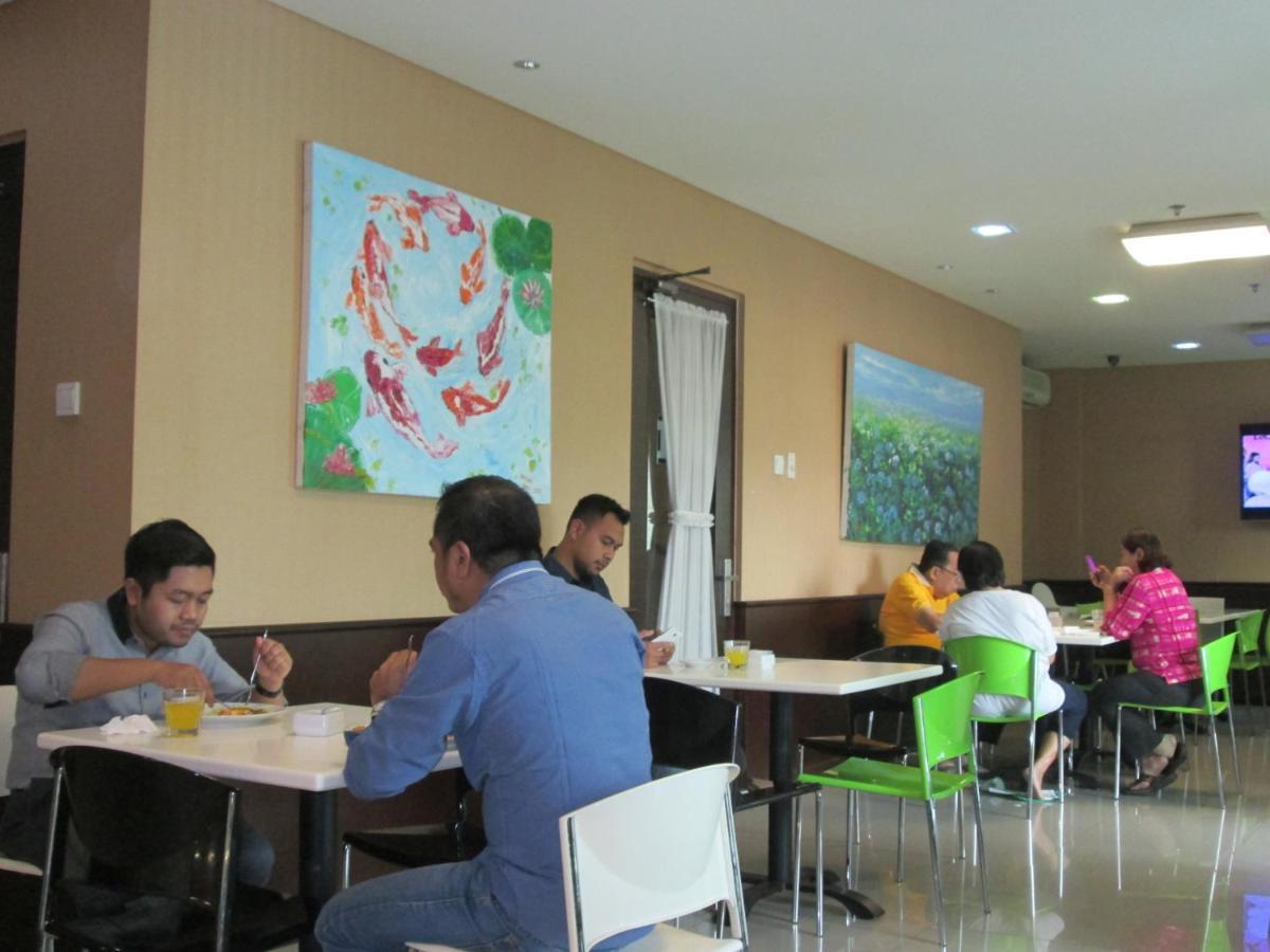 Bamboo Inn Hotel & Cafe Jakarta Luaran gambar
