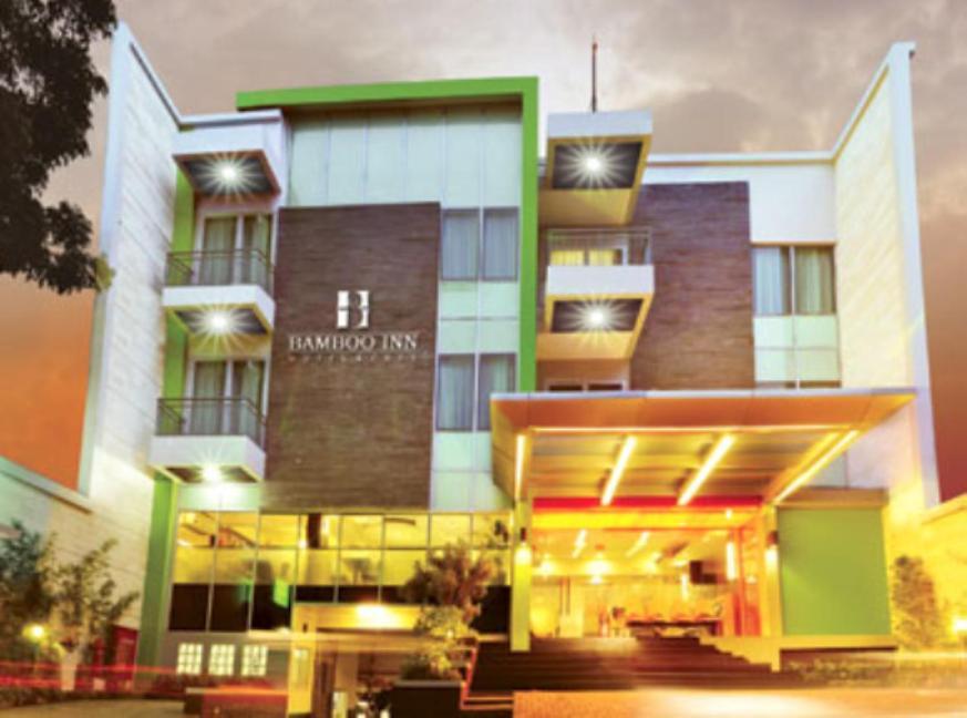 Bamboo Inn Hotel & Cafe Jakarta Luaran gambar