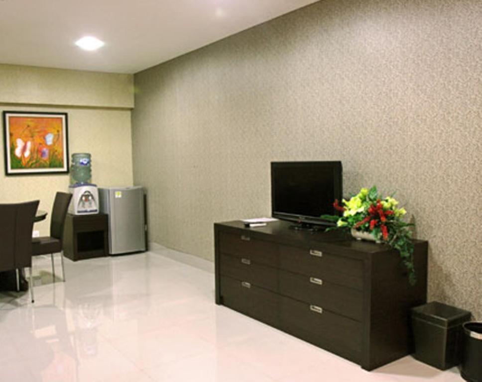 Bamboo Inn Hotel & Cafe Jakarta Luaran gambar