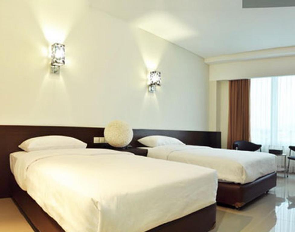 Bamboo Inn Hotel & Cafe Jakarta Luaran gambar