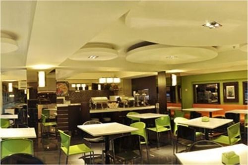 Bamboo Inn Hotel & Cafe Jakarta Luaran gambar
